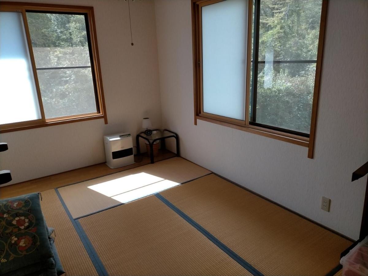 Guesthouse Aozora Blue Sky Myoko Bagian luar foto